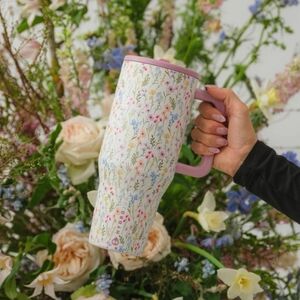 NWT HydroJug Wildflower 40 oz. Traveler